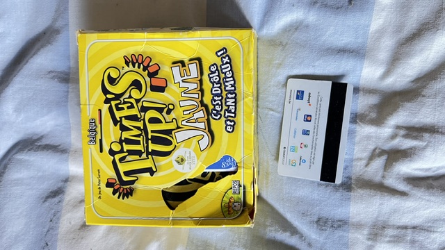 Time’s Up! Jaune